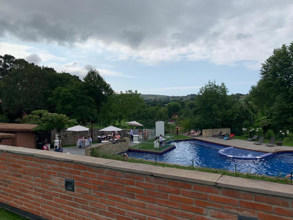Hotel Marfrei Hinojedo Zewnętrze zdjęcie