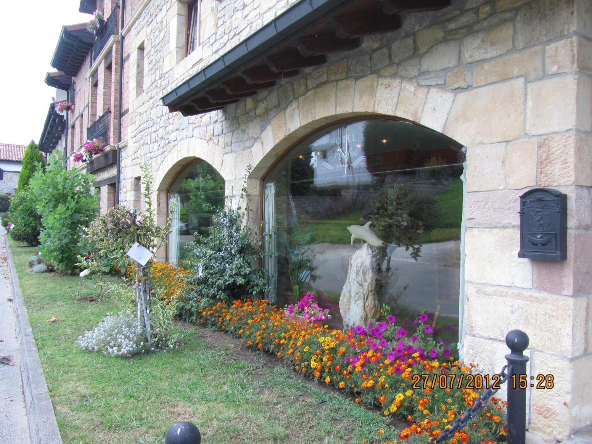 Hotel Marfrei Hinojedo Zewnętrze zdjęcie